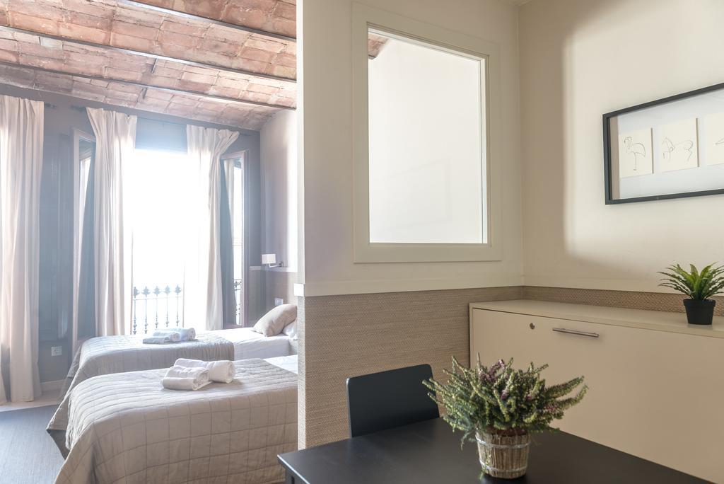 Apartments Hhb Барселона Екстериор снимка