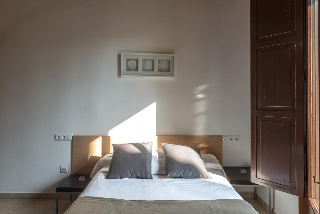 Apartments Hhb Барселона Екстериор снимка