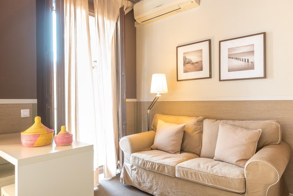 Apartments Hhb Барселона Екстериор снимка